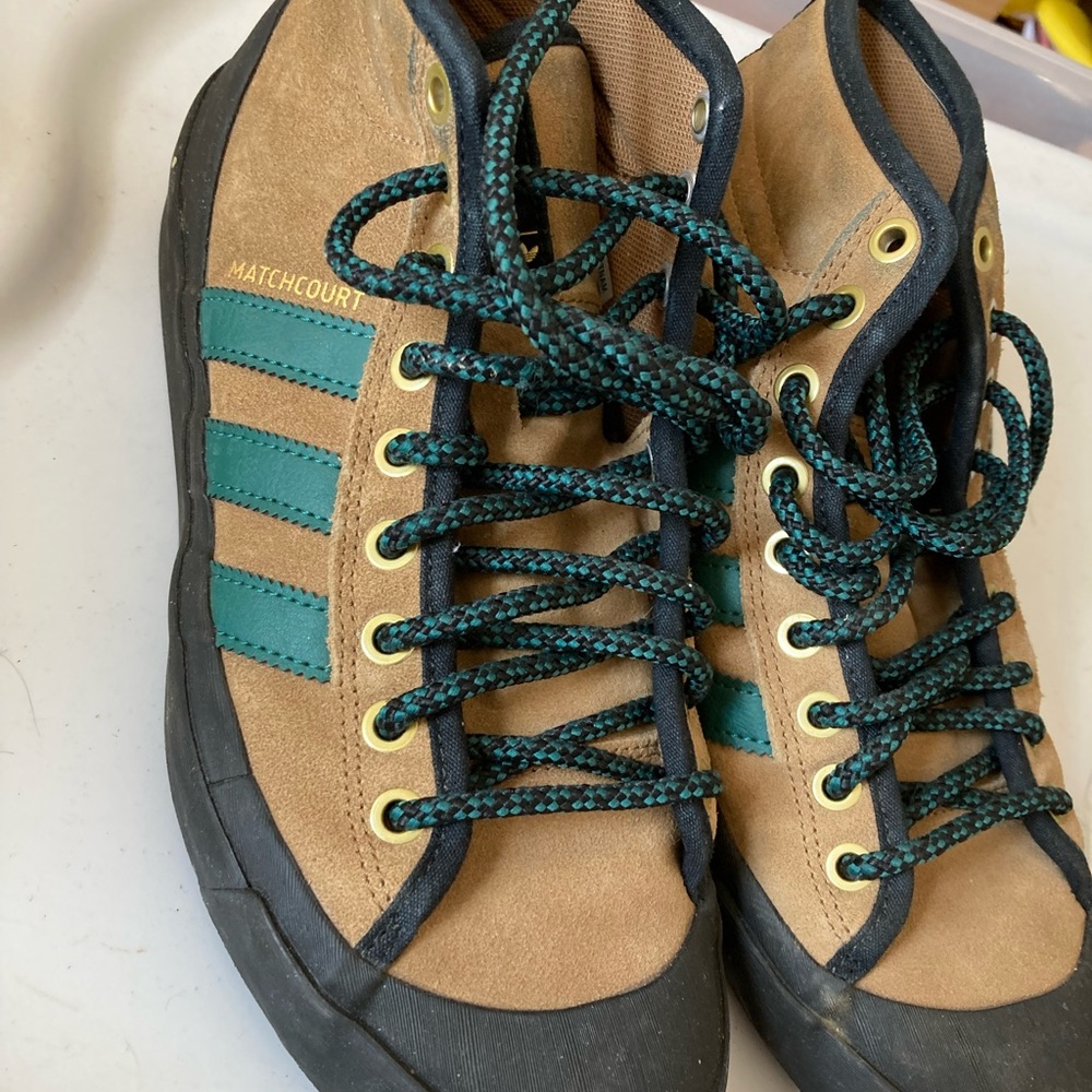 Adidas Originals Men’s Matchcourt High Rx3 Running Shoe - size 7.5